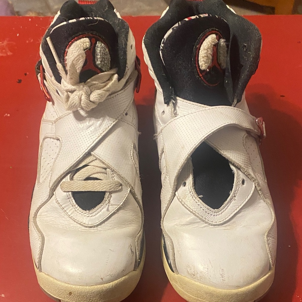 Air Jordan’s Retro 8 Bugs Bunny
